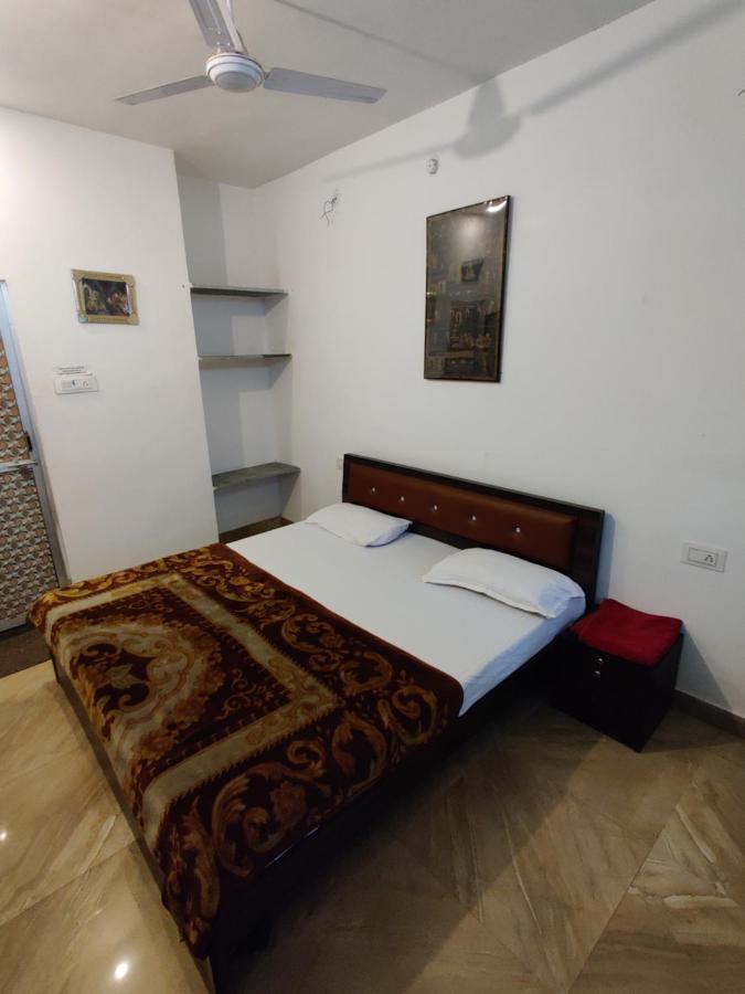 Varah Square Guest House Pushkar Zewnętrze zdjęcie