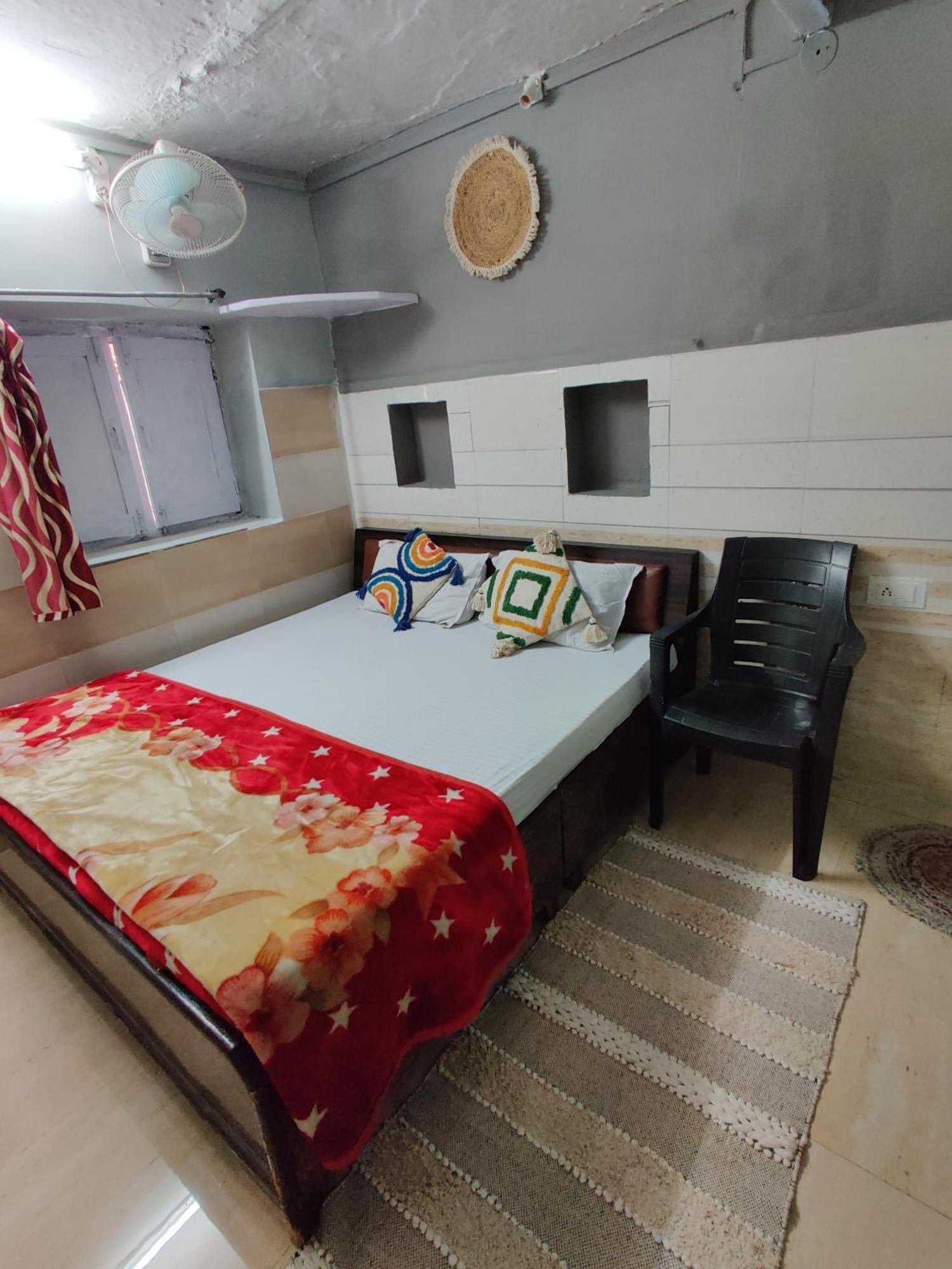 Varah Square Guest House Pushkar Pokój zdjęcie
