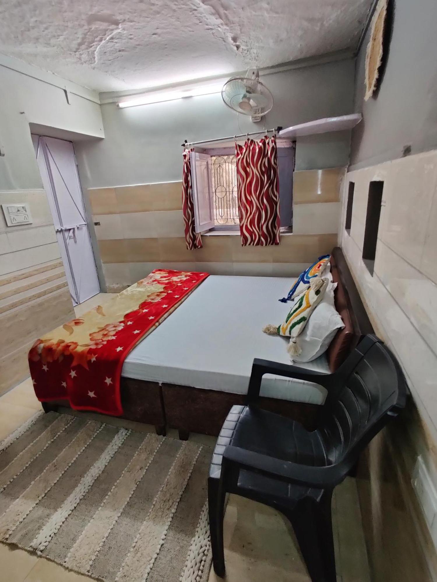 Varah Square Guest House Pushkar Pokój zdjęcie
