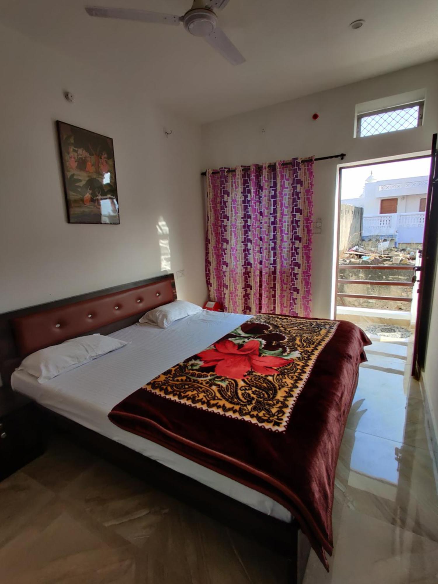Varah Square Guest House Pushkar Pokój zdjęcie