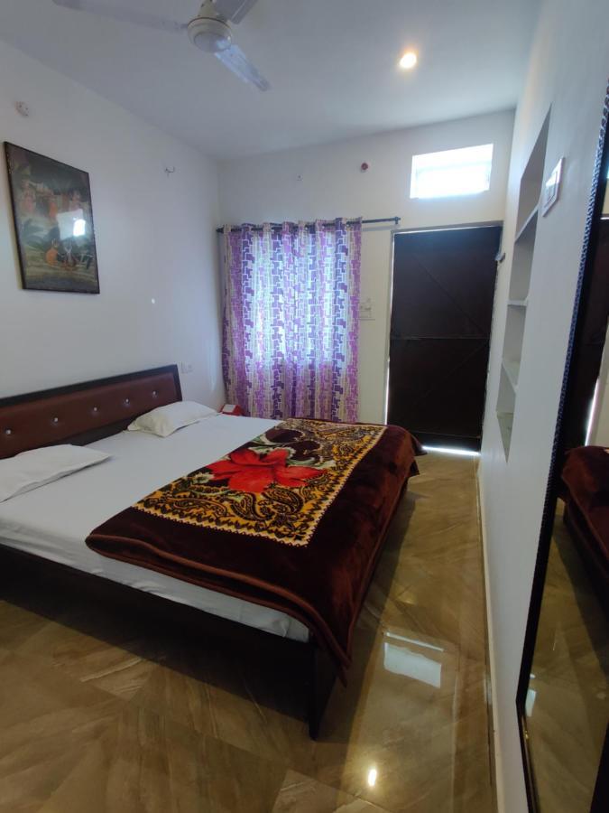 Varah Square Guest House Pushkar Zewnętrze zdjęcie