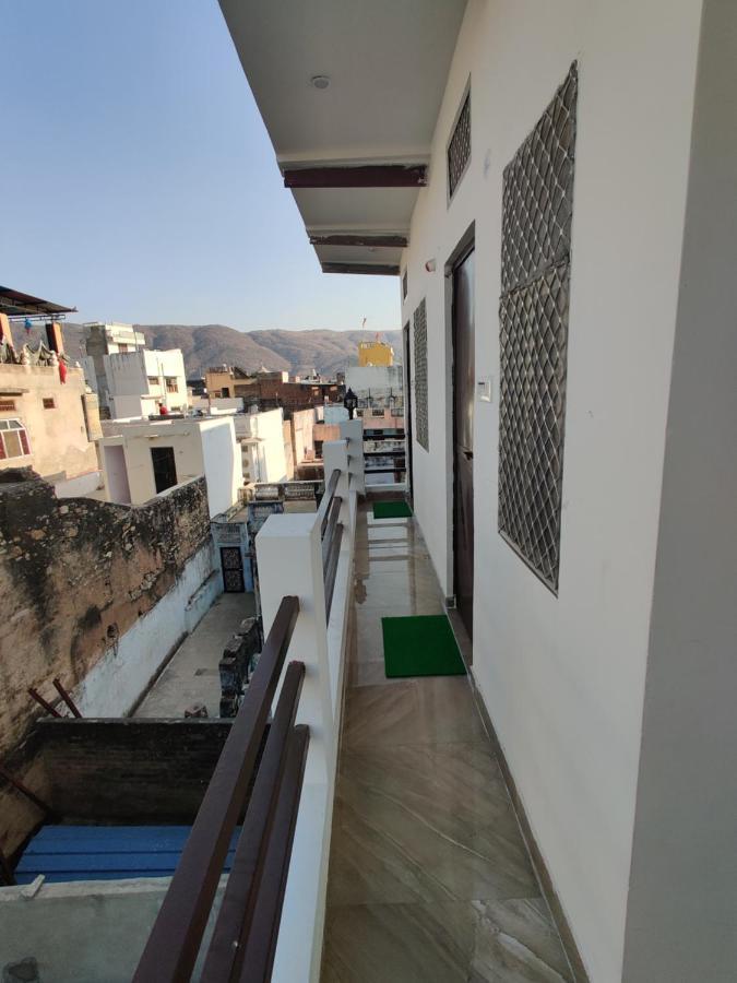 Varah Square Guest House Pushkar Zewnętrze zdjęcie